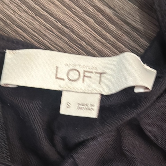 LOFT Bundle of 1 Women's Mixed Media Black Shell Tank Size Small - Picture 4 of 6